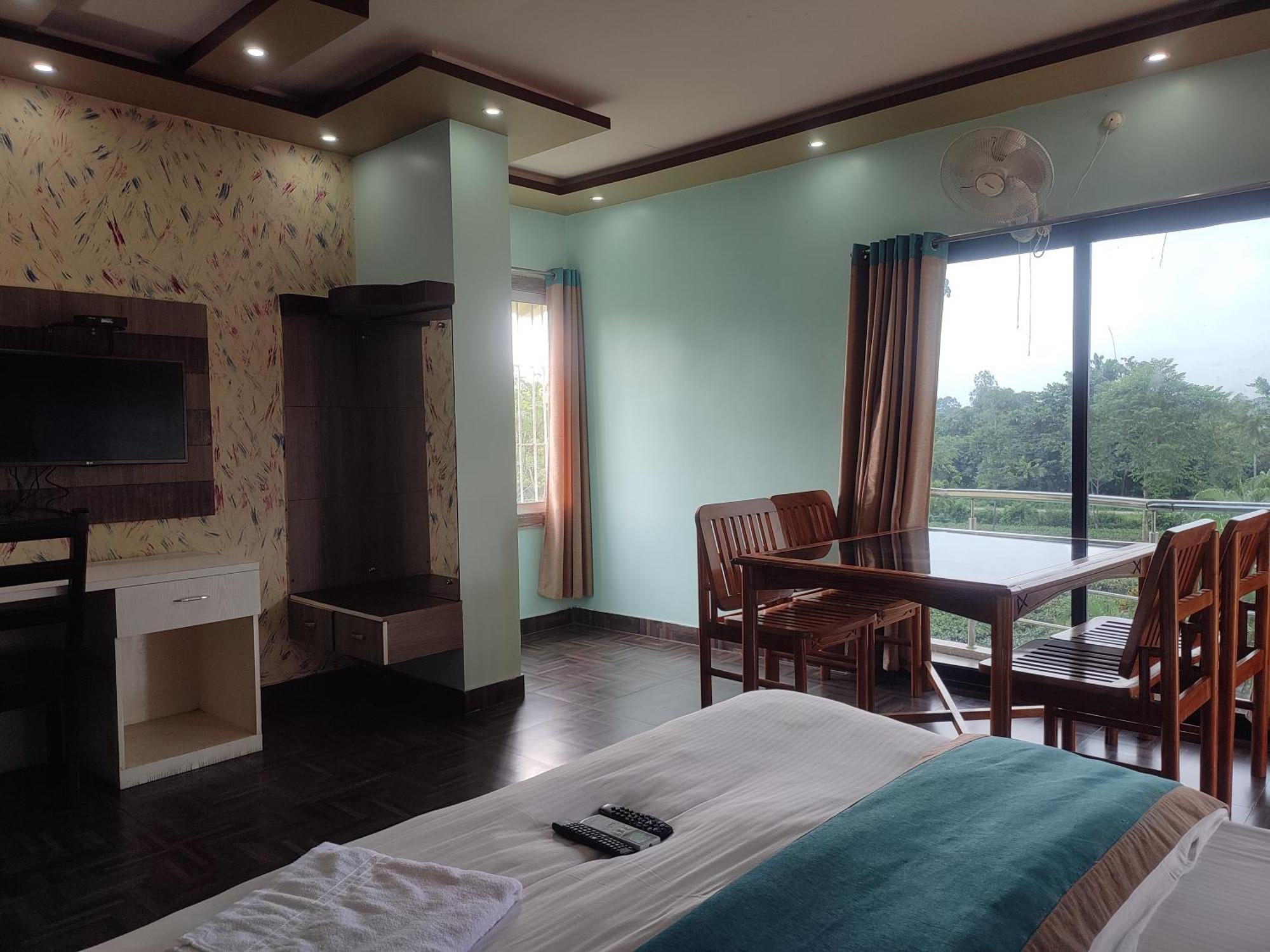 Maa Greenary View - A Holiday Resort Alipur Duar 외부 사진