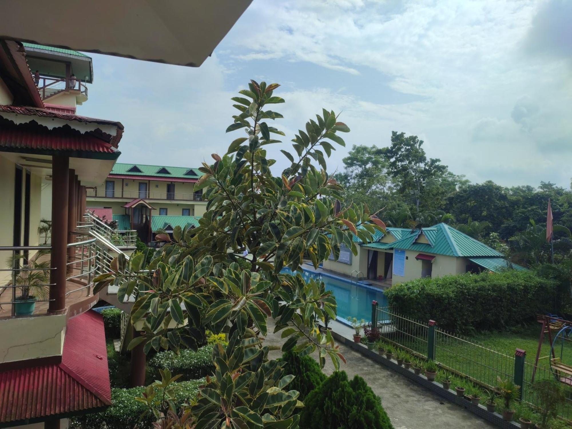 Maa Greenary View - A Holiday Resort Alipur Duar 외부 사진